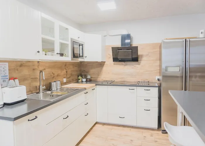 ゲストハウス Cross 3*