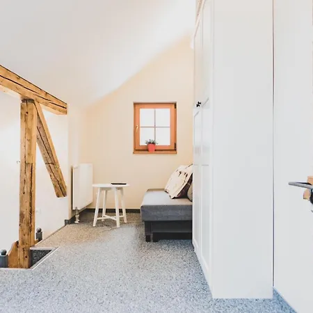 Cross 스클라르스카포렘바