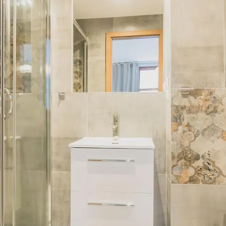 Cross 게스트하우스