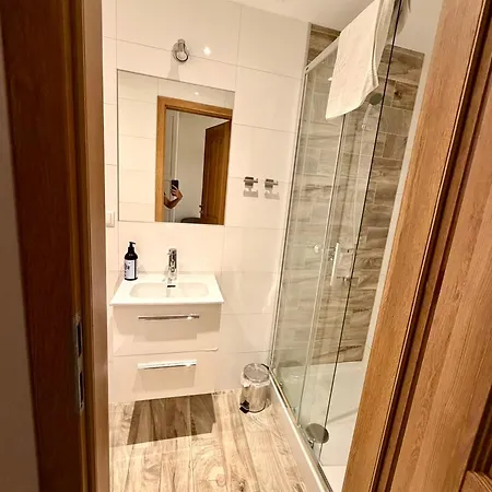 Cross Otoczona Lasem Przy Szlaku W Karkonosze Pensión 3*